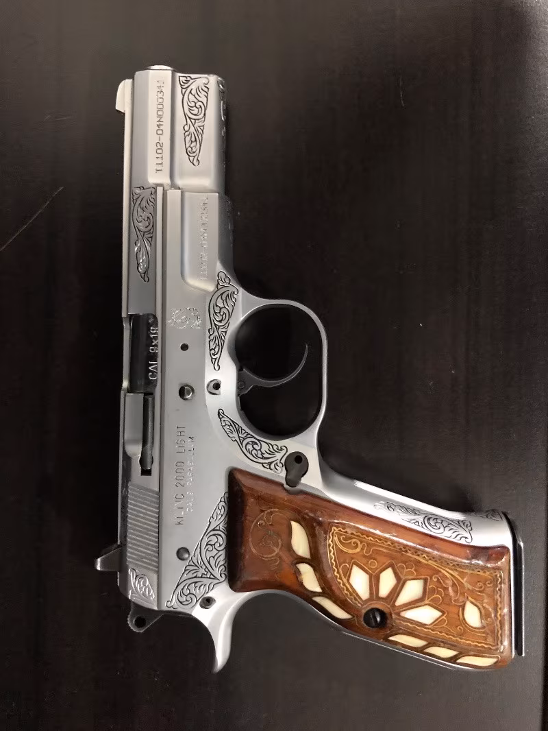 Memurdan Temiz İşlemeli Sarsılmaz K2000 Light