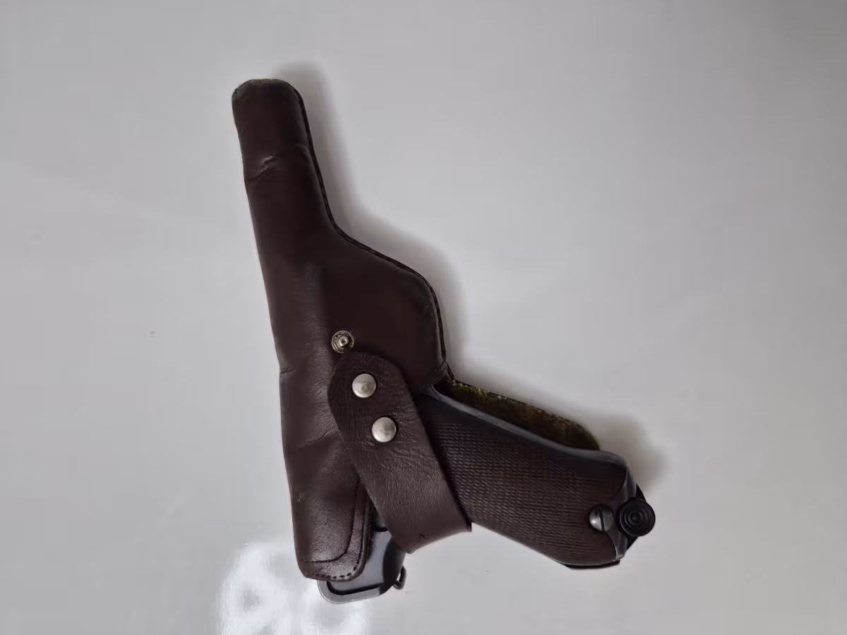 DWM Luger Parabellum P08 9×19 mm.