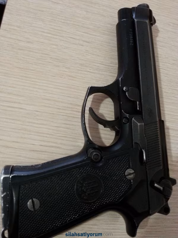 BARETTA