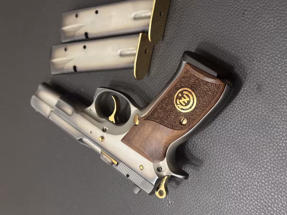 CZ 75 B KUTUSUNDA