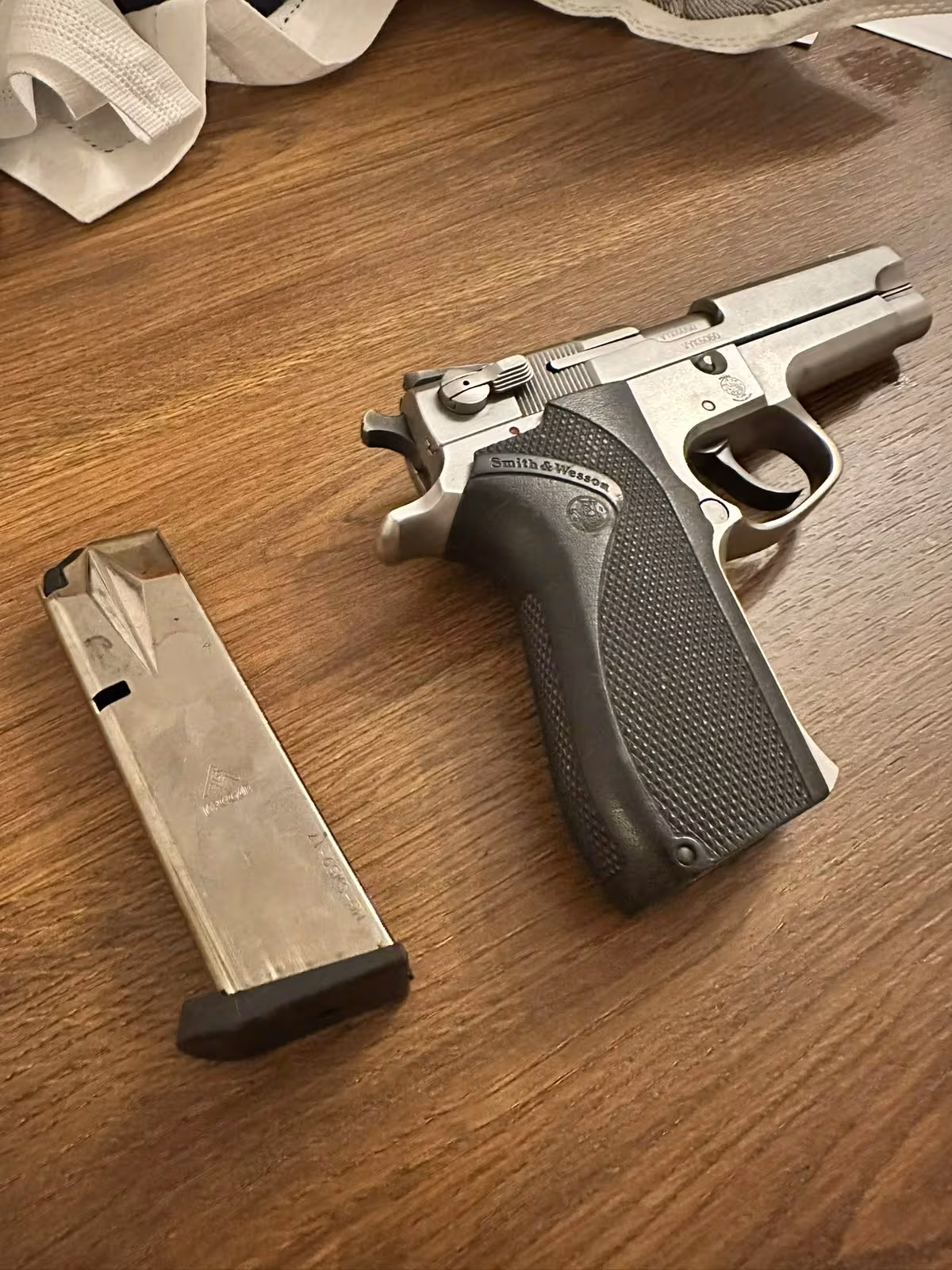 MEMURDAN TEMİZ SMİTH WESSON 5906
