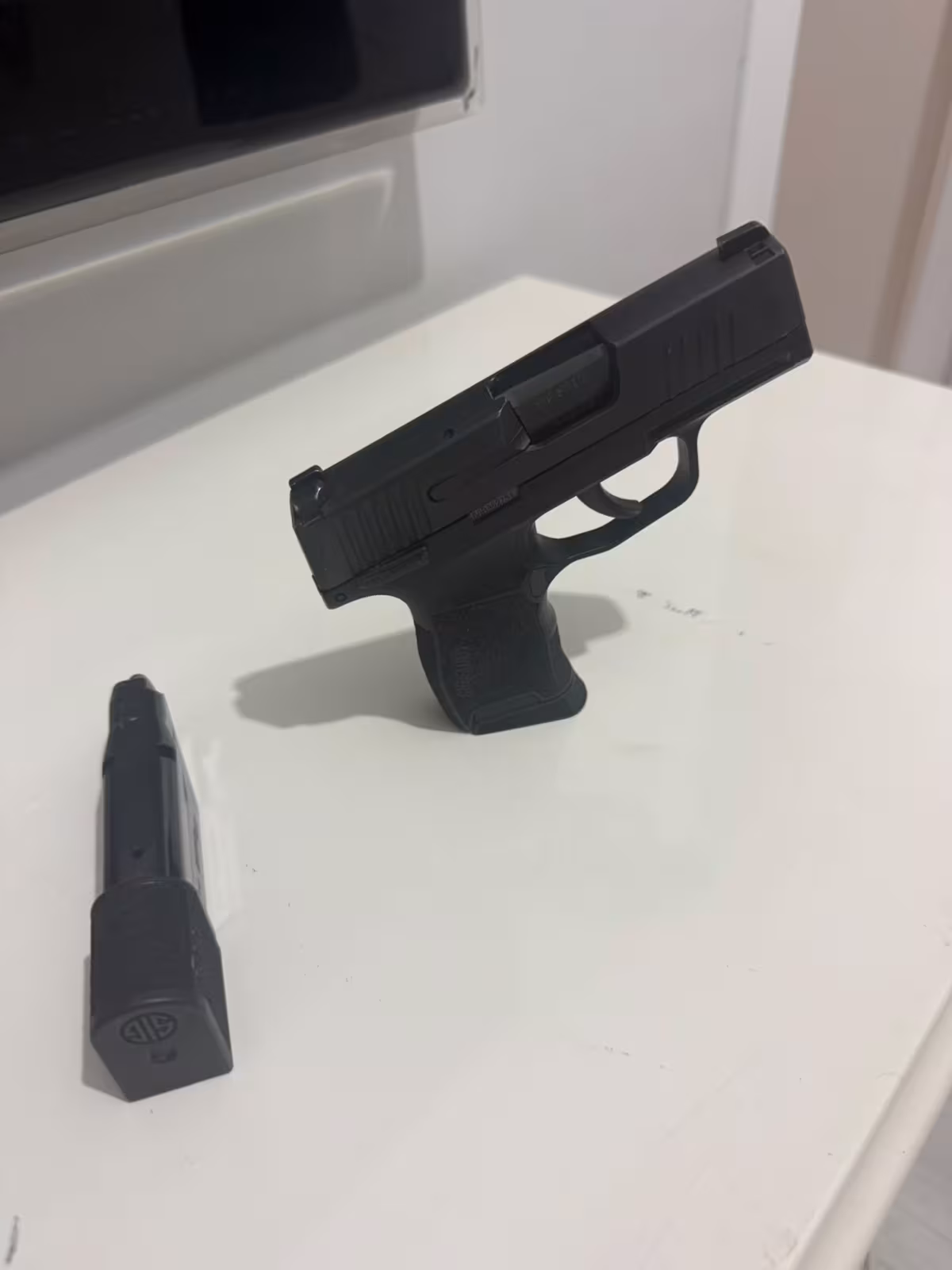 ACİL SATILIK  İSTANBUL TESLİM SİG SAUER P365