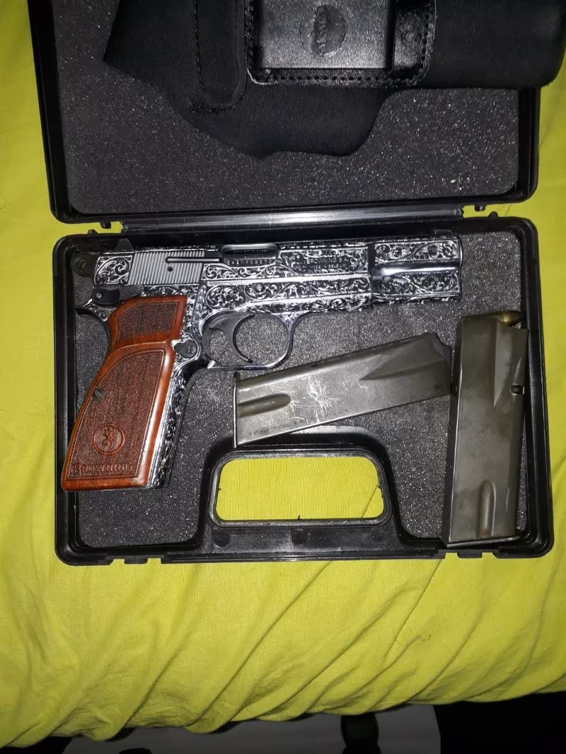 Temiz gümüş işlemeli bulundurma rusatli silah imi satiyorum