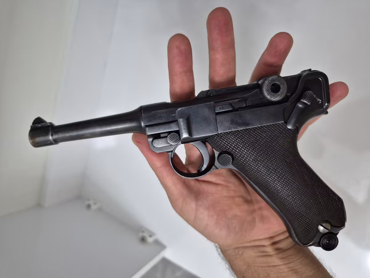 DWM Luger Parabellum P08 9×19 mm.
