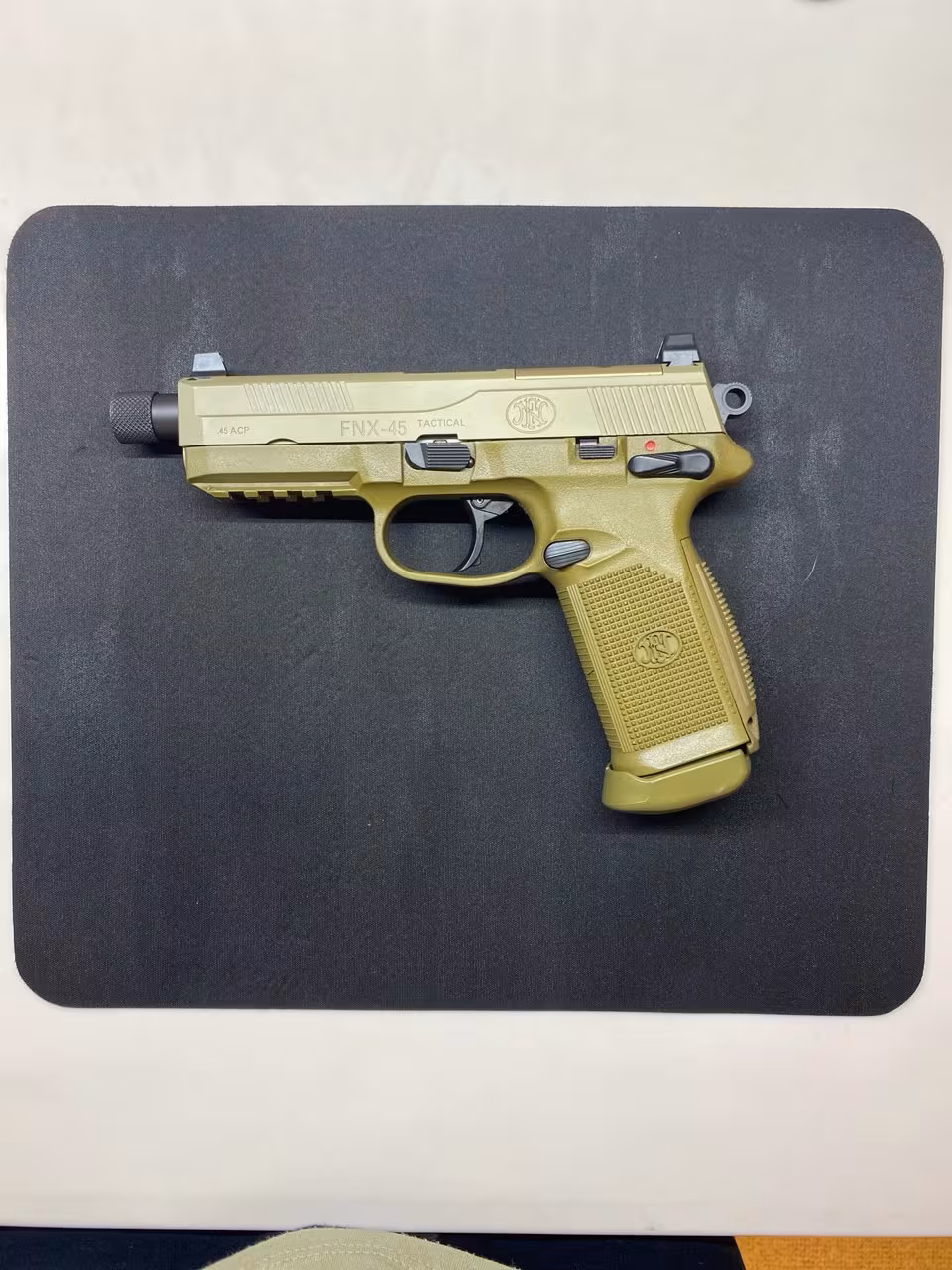 FNX45 tactical 45cal red dot lu özel çantalı çöl desert version