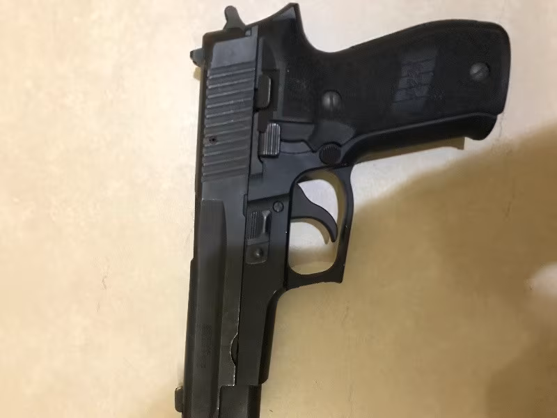 Avukattan sig sauer p226 mermileriyle