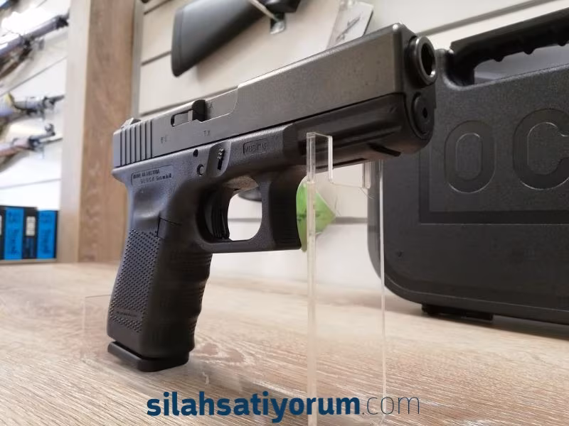 Glock 19 Gen 4, Kutusunda, 3 Şarjörü ile Verilecektir.