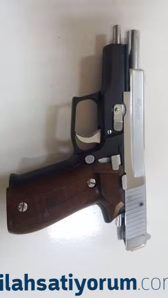 Satılık Sig Sauger p226 sıfır ayarında hiç kullanılmamış