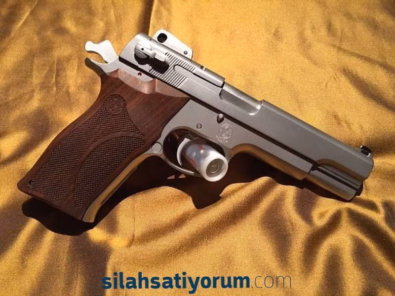 Smith & Wesson 4506-1