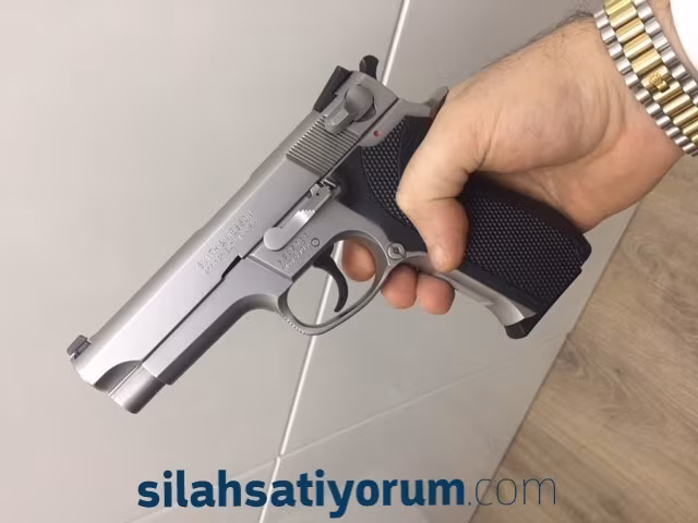 SMİTH WESSON 5906